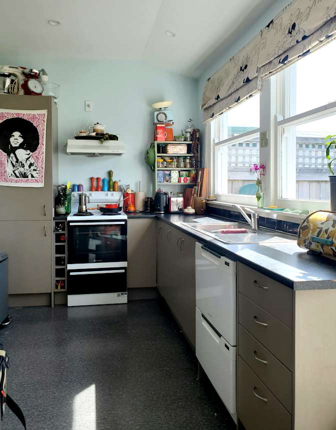 Ange's room
