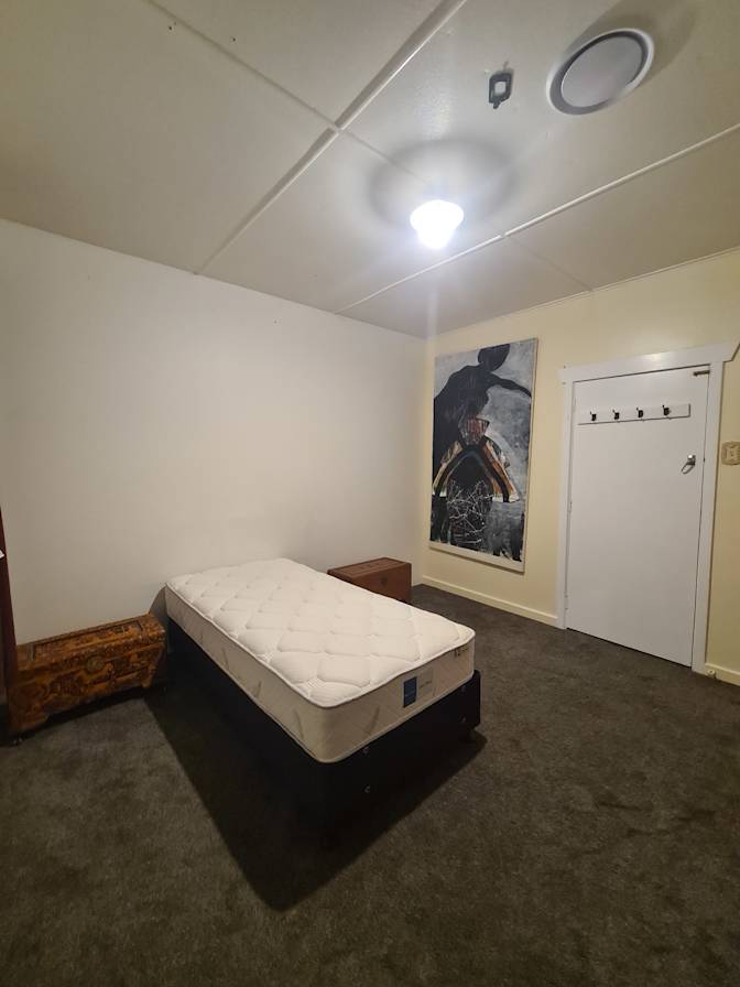 Jo's room