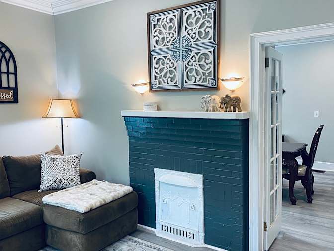 Alcove Rooms's room