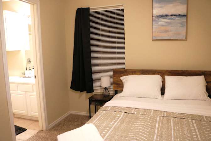 kevin Takam's room