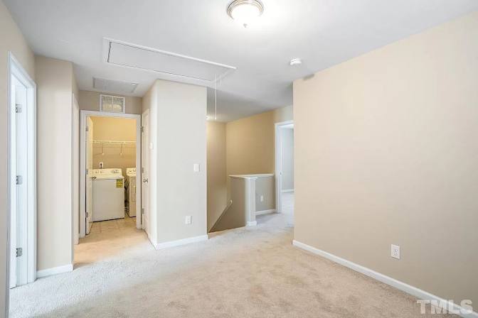 Alcove Rooms's room