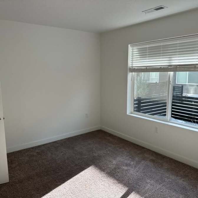 Mercedes's room