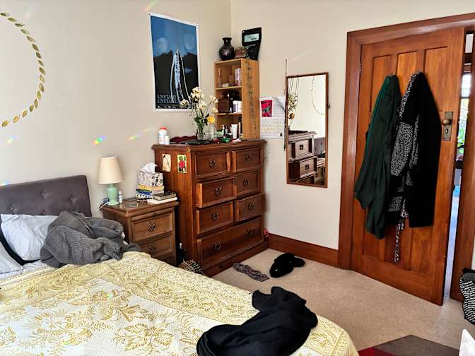 Helen Ingrams's room