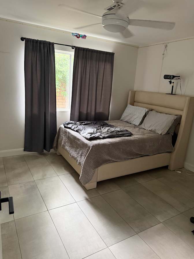 Jose's room