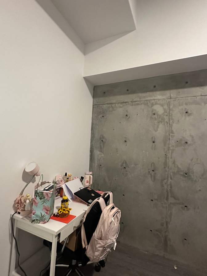 Estephanie Fernandez's room