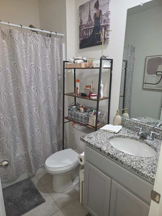 Yariel's room