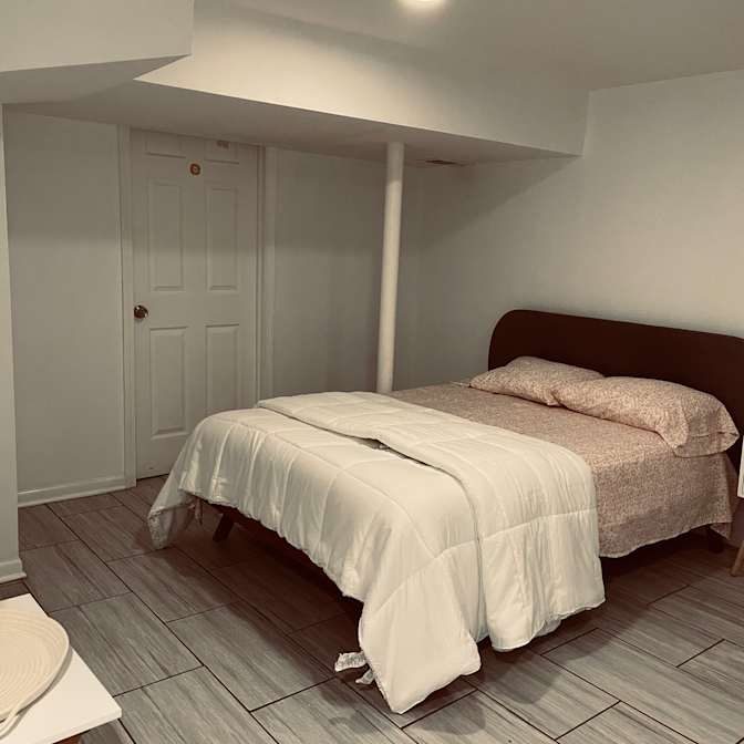 Sandy's room