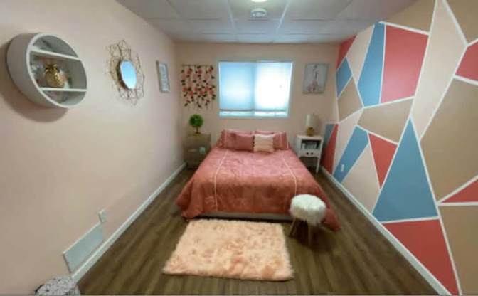 Jennifer's room