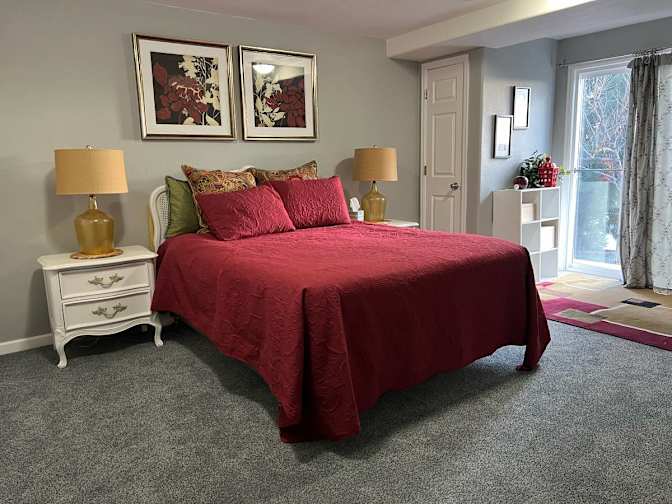 Furnished and private bath room's room