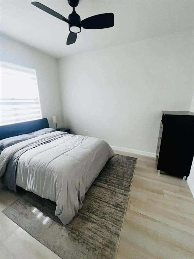 Room For Rent's room