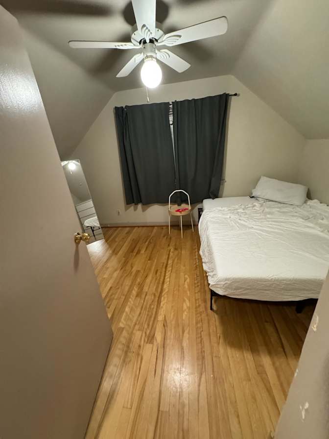 Lamees's room