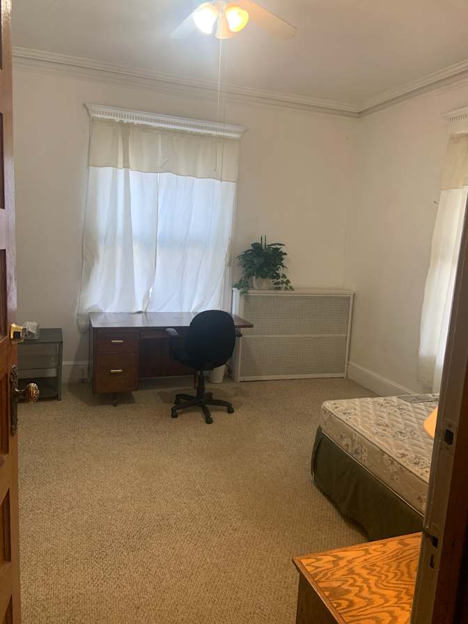 Liza's room