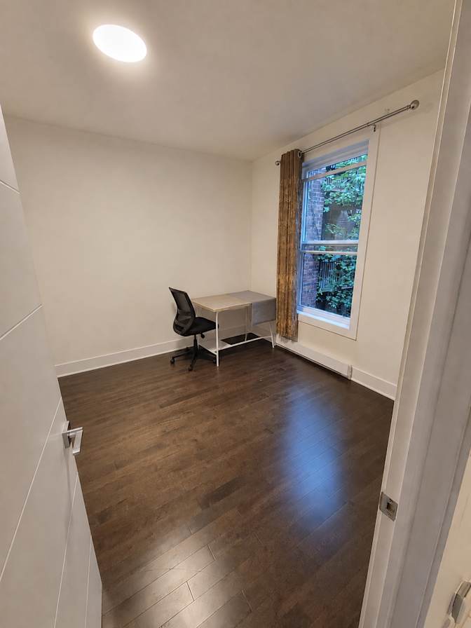 Sunny's room