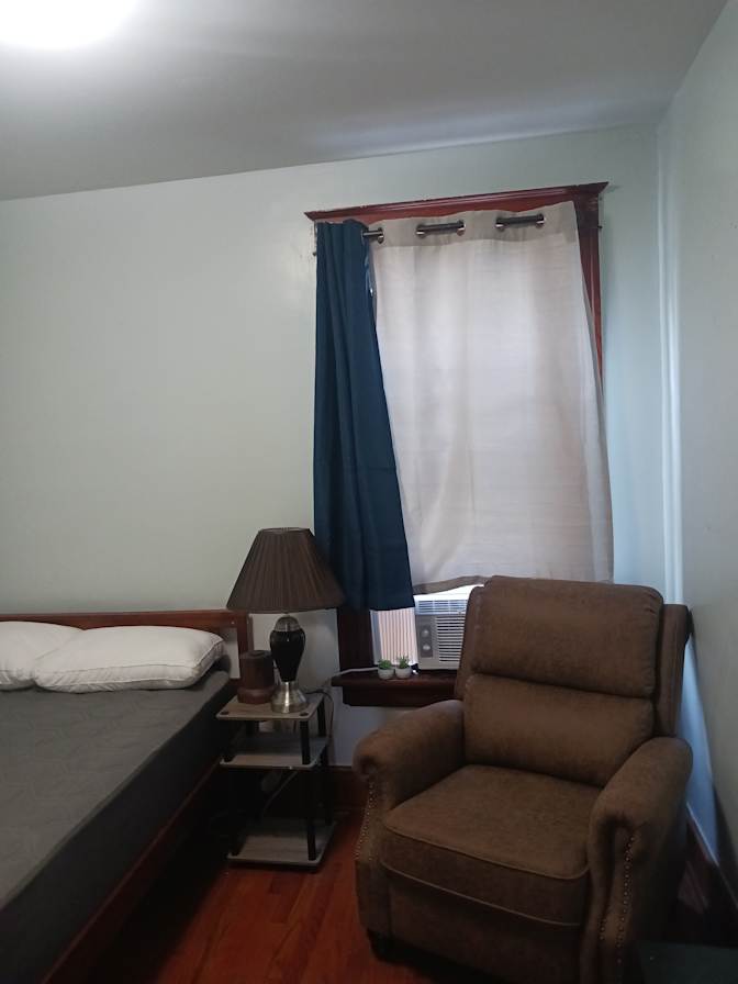 Tomiwa's room
