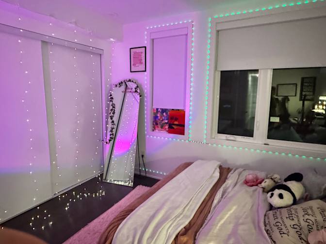 Liz's room