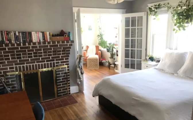 Evelyn's room