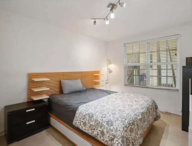 Andrea's room
