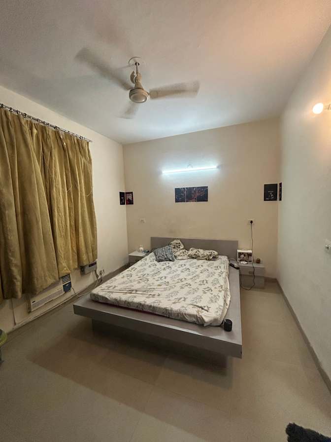 sarthak nandwani's room