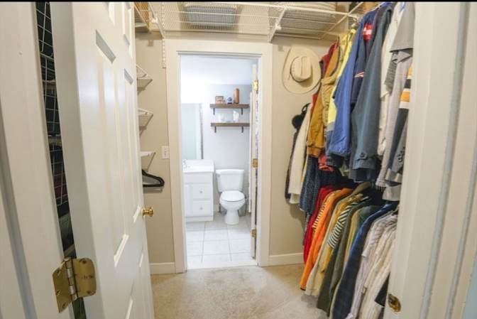 Angelo's room