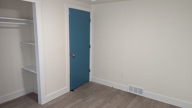 Luis's room