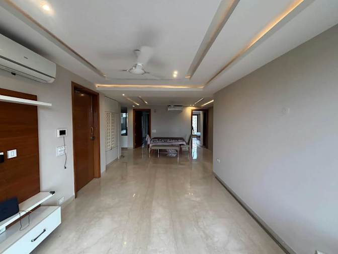 Divyanshi's room