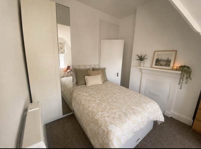 Neal's room