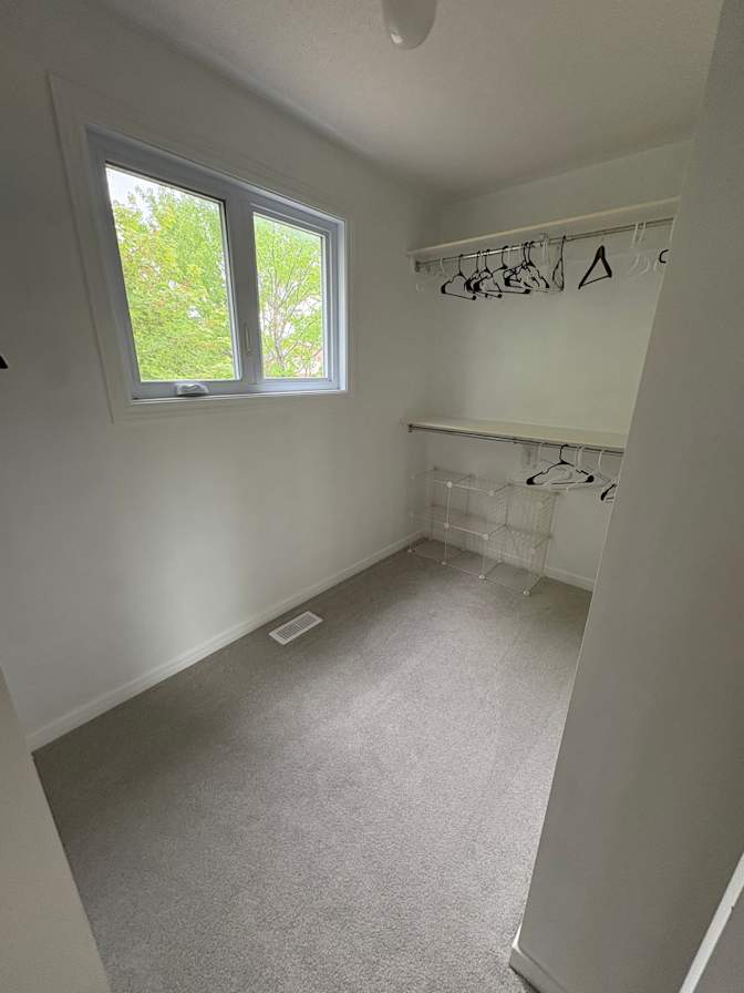 Danielle Travassos's room