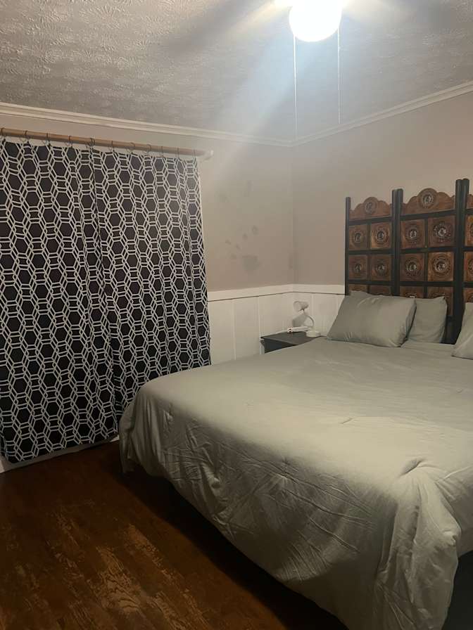 Carmen's room