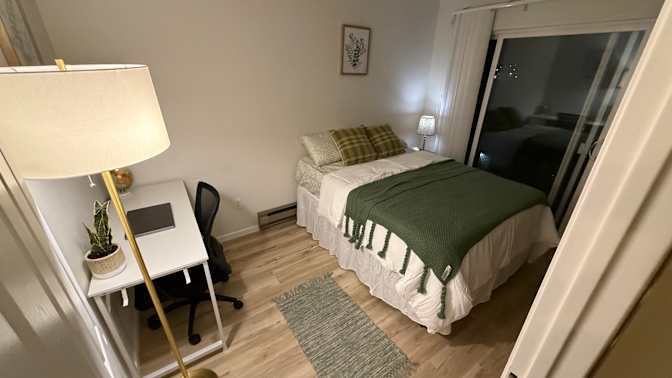 Hal Kerimov's room
