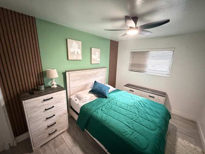 Jonas's room