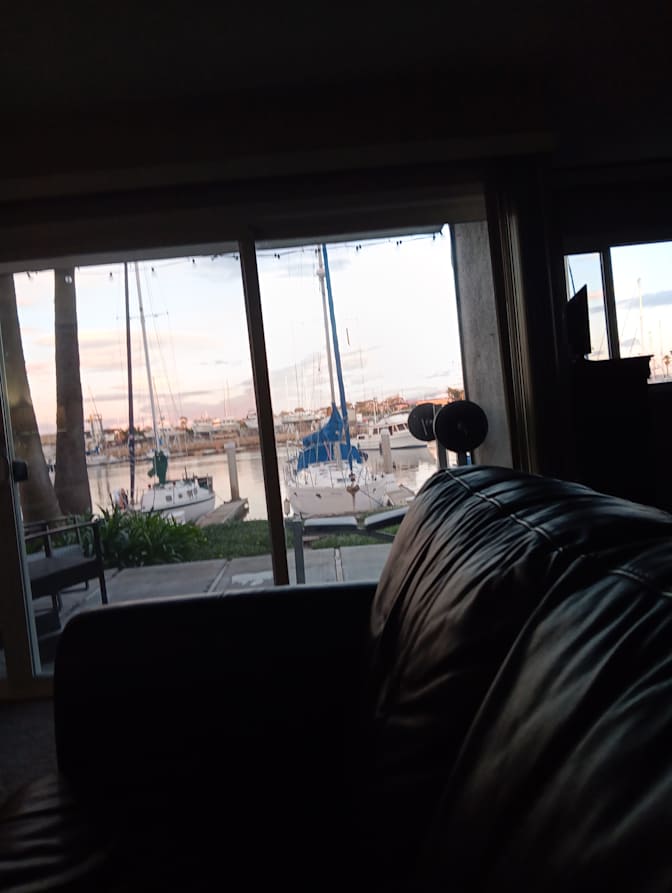 Rene o r Scott's room