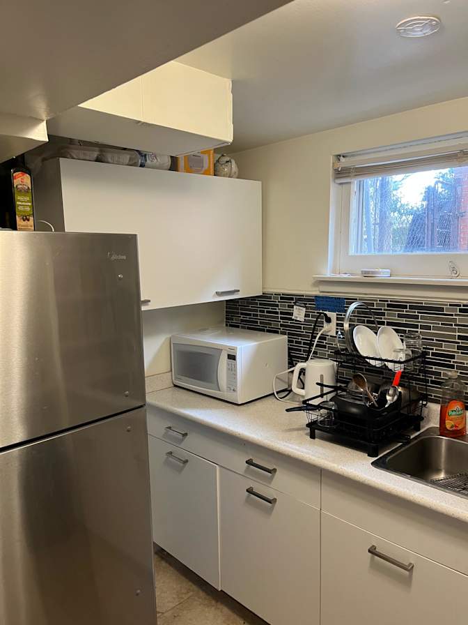 Meisam Rostaminia's room