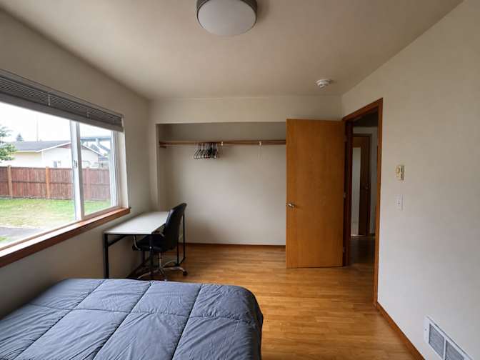 Darian's room