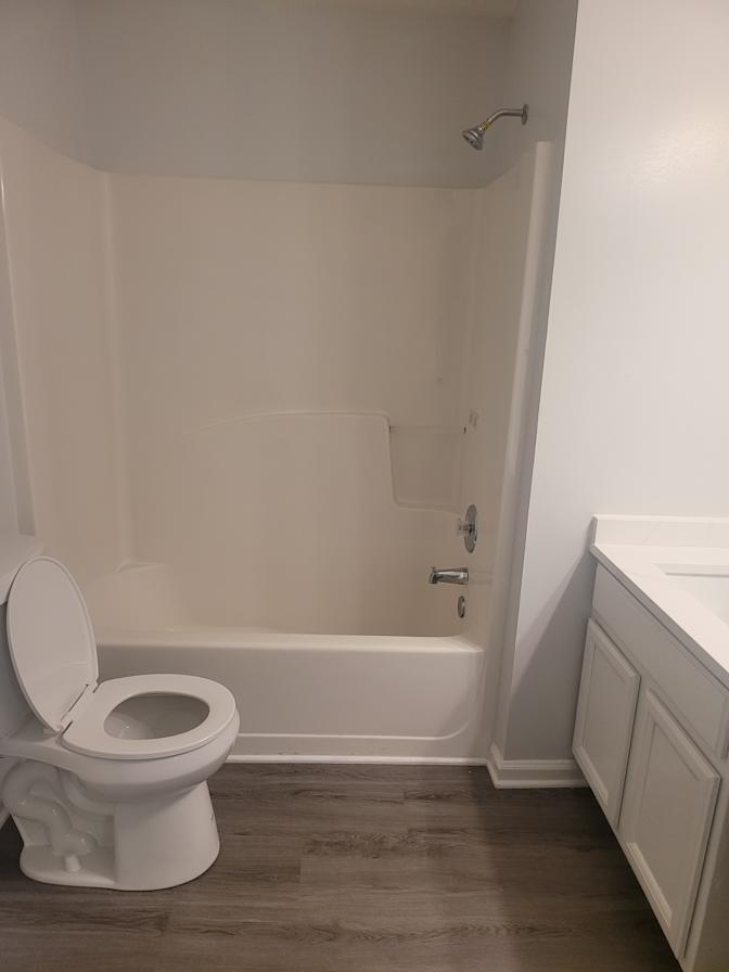 Alcove Rooms's room