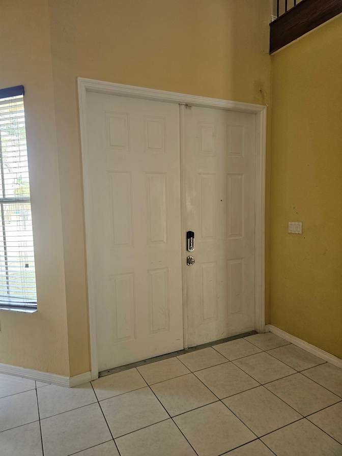 Eduardo's room