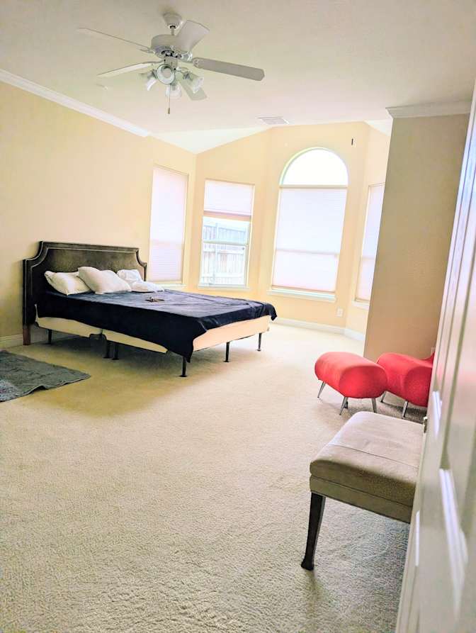 GEO's room