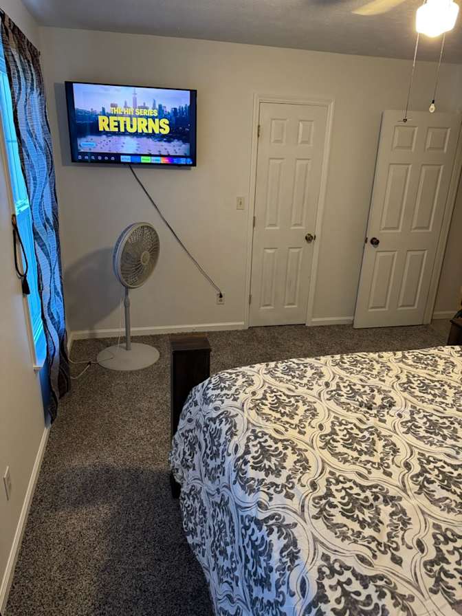 Carl's room