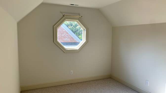 Alcove Rooms's room