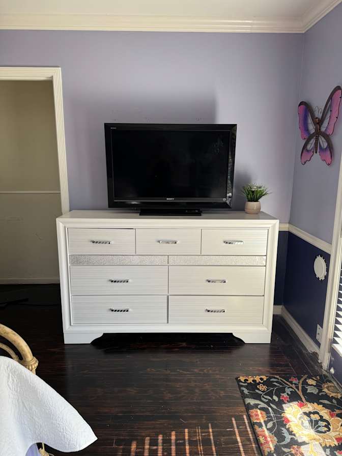 Sonja liza's room