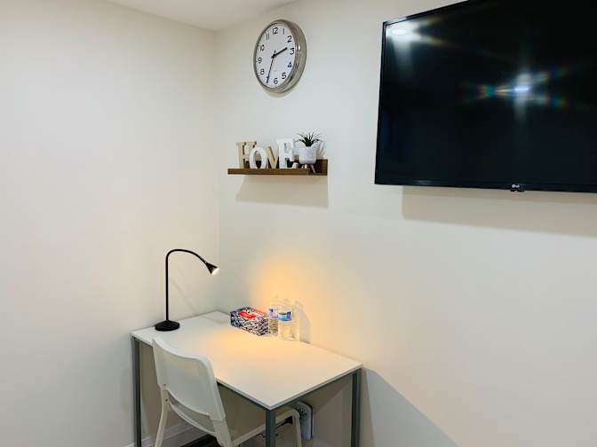 Leo's room