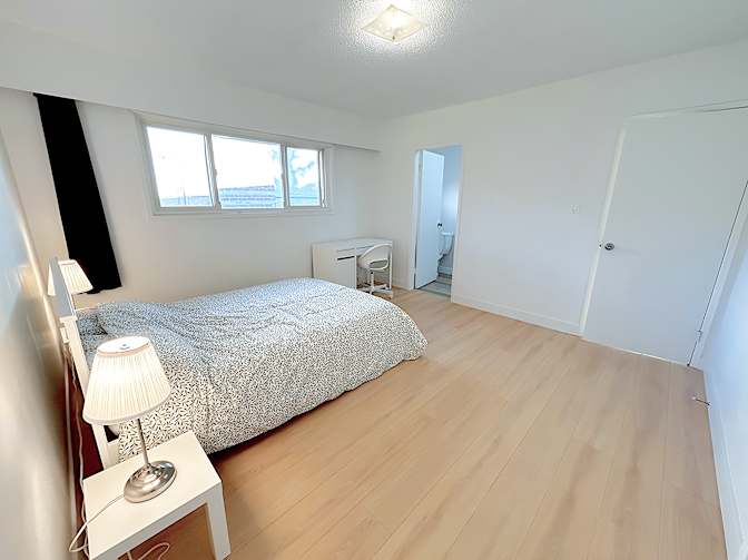 Shahram's room