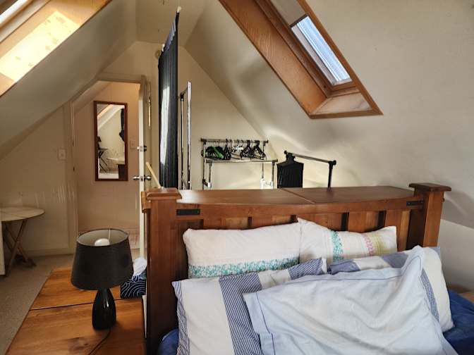 Vee Walker's room