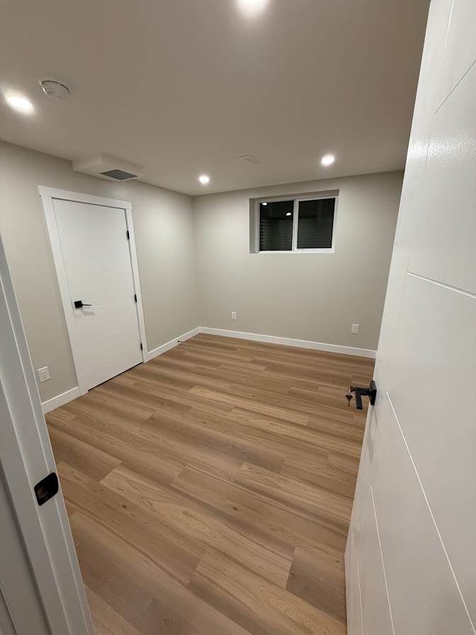 Eddy's room