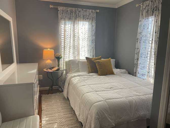 Jo's room
