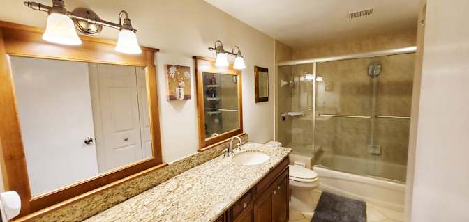 Jason Bryan, Realtor's room