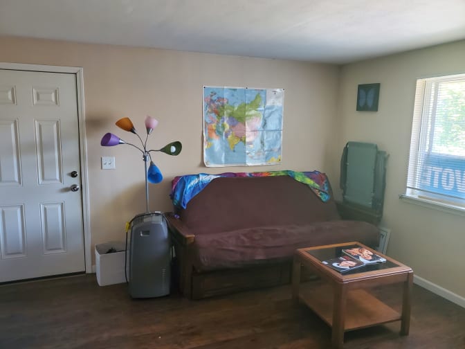Farmer J's room