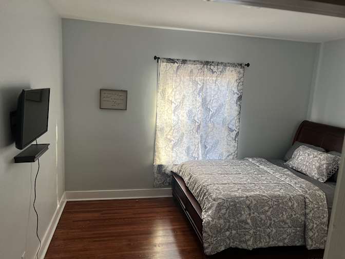 Alcove Rooms's room