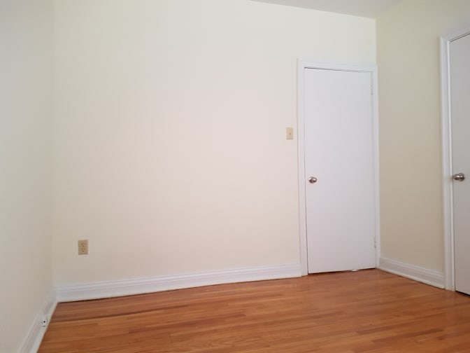 G's room