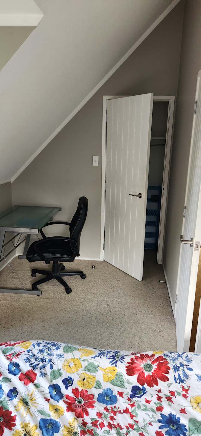 Simon's room