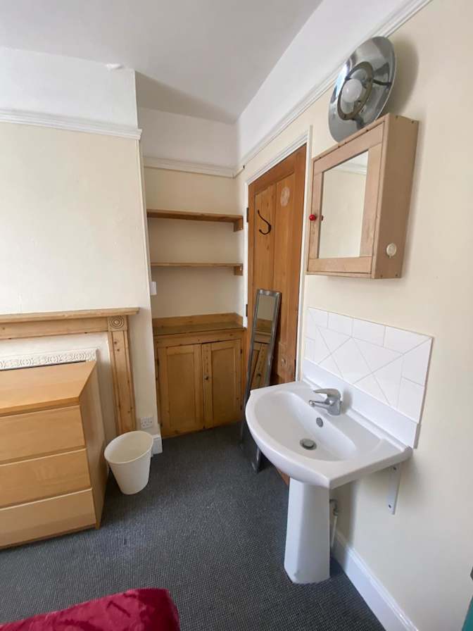 Sandra Reid's room